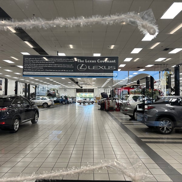 Photos at Lexus Stevens Creek Service 300 Martin Avenue