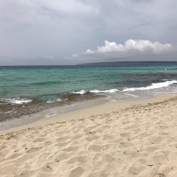Lucky Cocktail Bar In Formentera