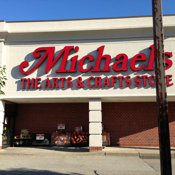 Michaels Arts and Crafts Store