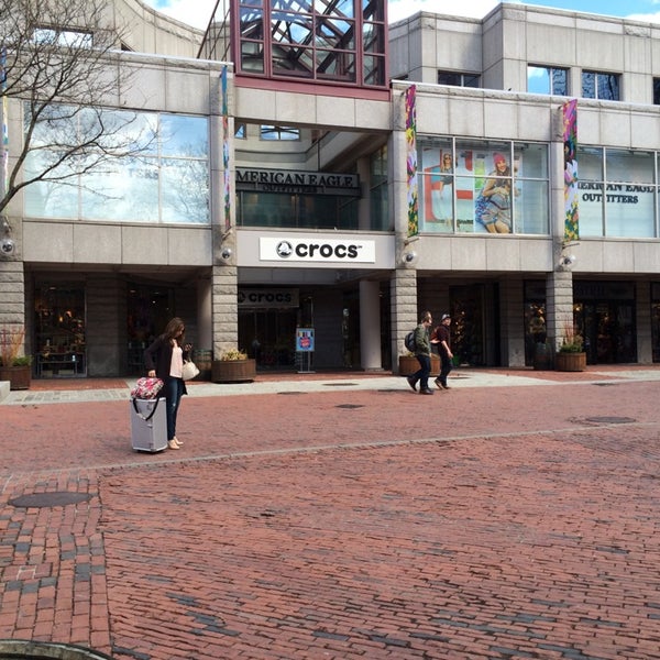 Photos at Crocs Downtown Boston 200 State Street Ste A1.A3