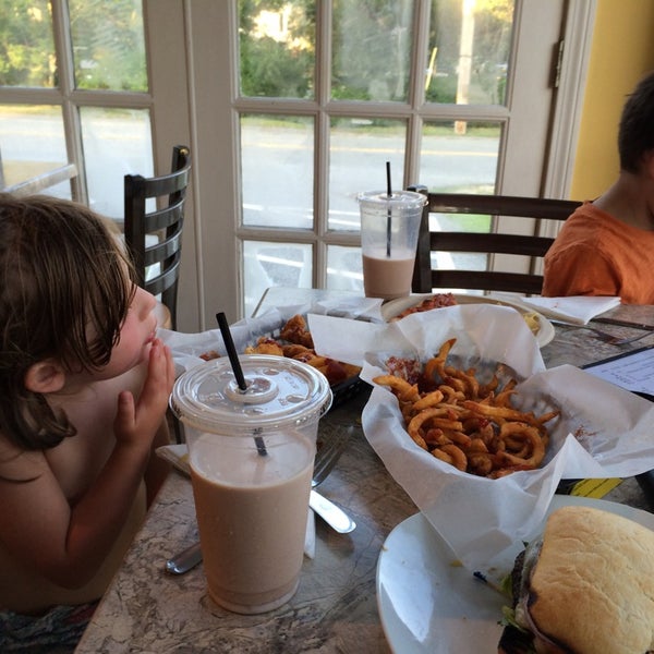 Боксы в кафе