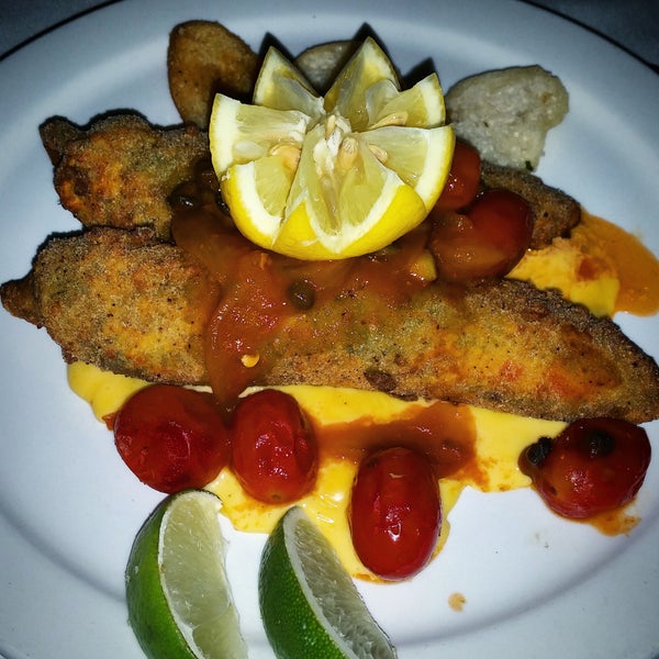 Try the ZOZOBRA under the appetizer menu. This breaded chile relleno stuffed with crab is DELICIOUS! I had it for dinner and it's very filling! The cheese gives it that extra kick ;)