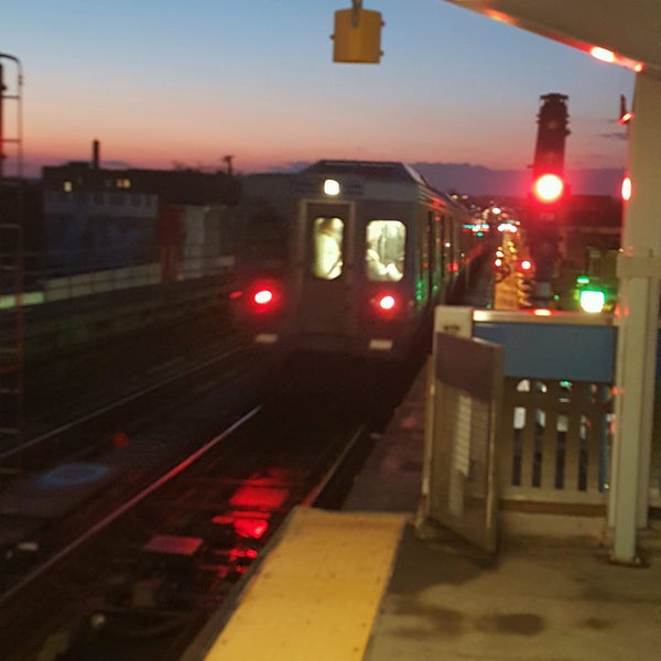 SEPTA MFL 52nd Street Station Haddington 5 tavsiye