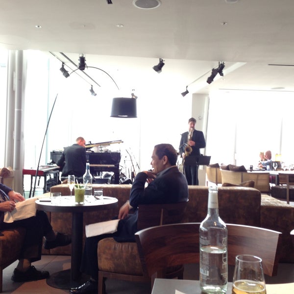Photo taken at Oblix at The Shard by Andy W. on 5/11/2013