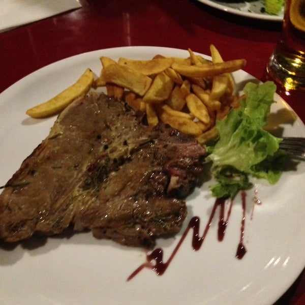 гриль старая русса. воскресенская, д. 6. старая русса ул воскресенская 2/1. гриль кафе волжский на набережной.