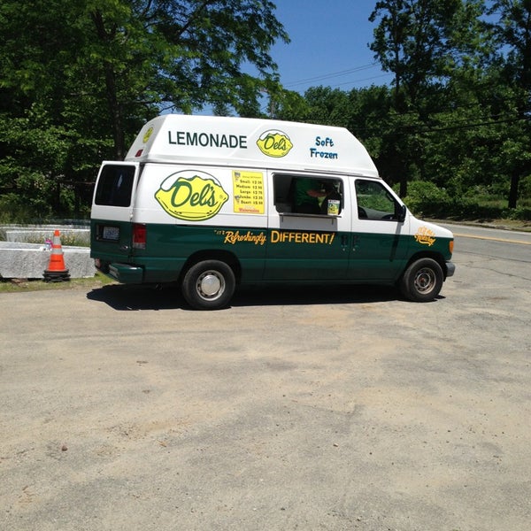 Dels Lemonade Truck Chepachet, RI