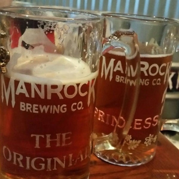 Foto tirada no(a) ManRock Brewing Company por Brett O. em 1/23/2017