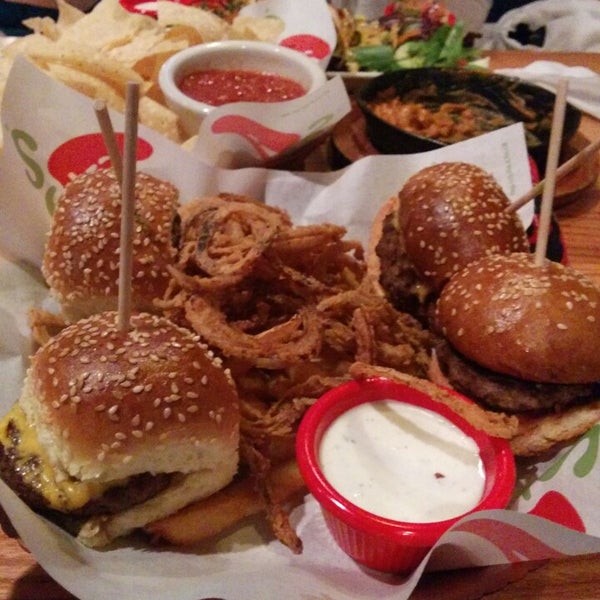 Photo taken at Chili&#39;s Grill &amp; Bar by Jeff S. on 3/9/2014