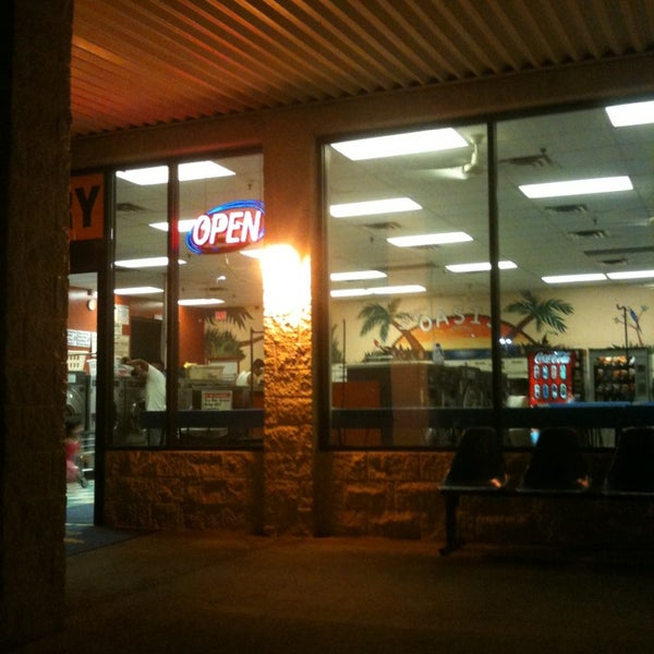 Oasis Laundromat. Laundry Service in Improvement League of Plant City