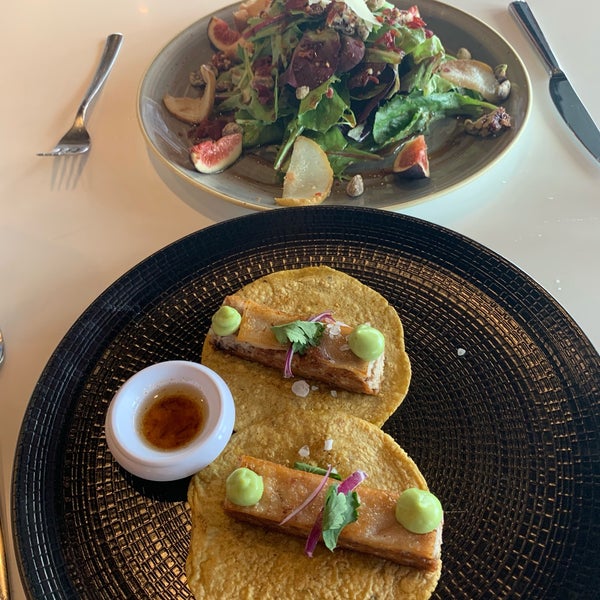 Photo taken at El Lingote Restaurante by Liliana Isabel A. on 7/25/2019