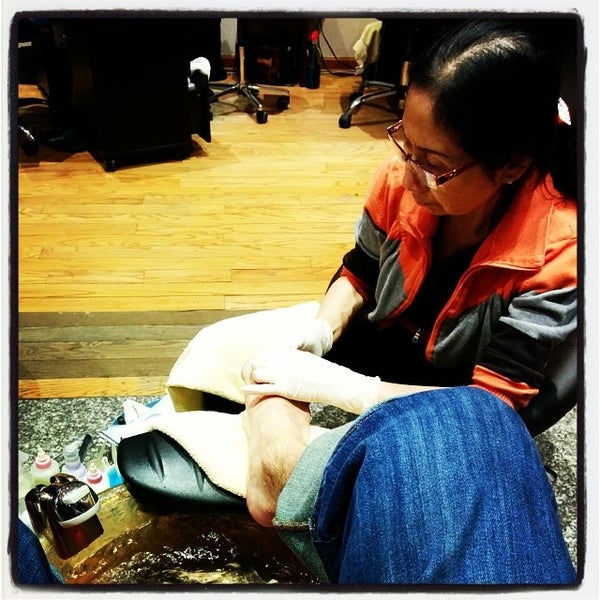 Nail Perfection & Foot Spa Streeterville Chicago, IL