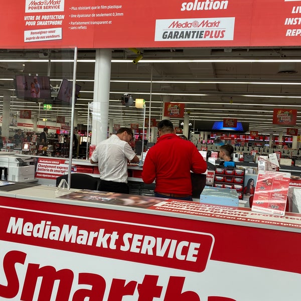 MediaMarkt Electronics Store in Meyrin