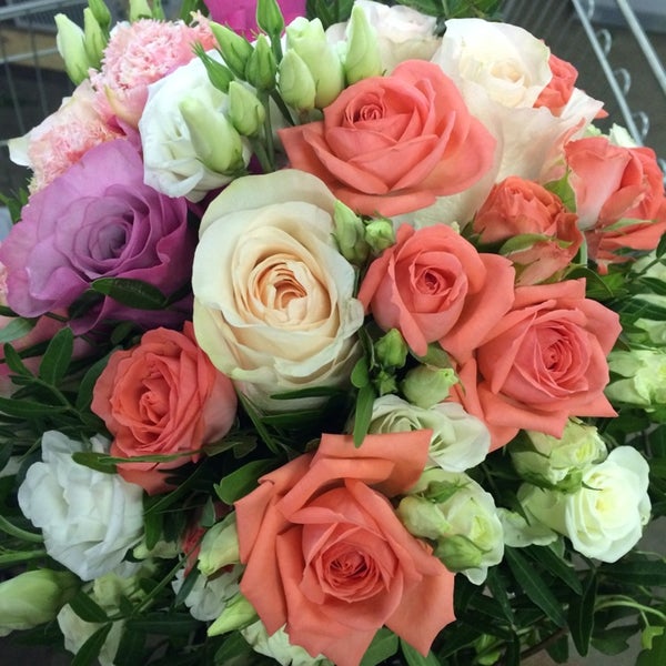 Anniversary flower delivery. североуральск магазины. лиля астер. фаворит фловерс. фаворит цветы североуральск.