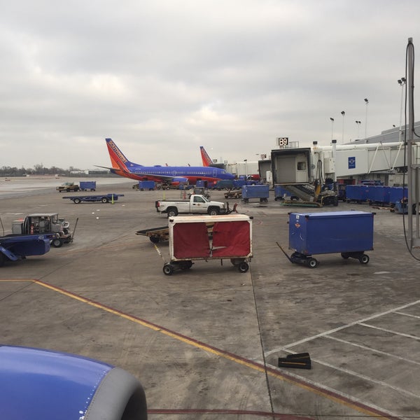 Photo taken at Chicago Midway International Airport (MDW) by Benjamin D. on 1/23/2015