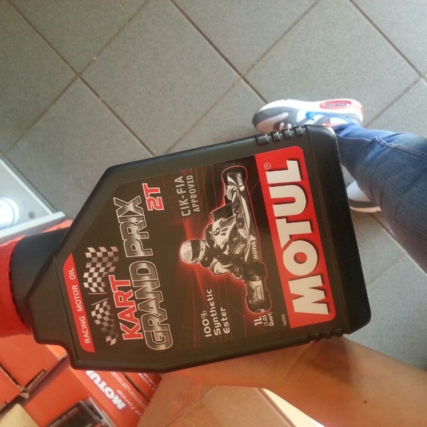Мотюль или ликви моли. Motul кружка. мотюль прикол. лукойл мотюль прикол. motul auto cool asian.