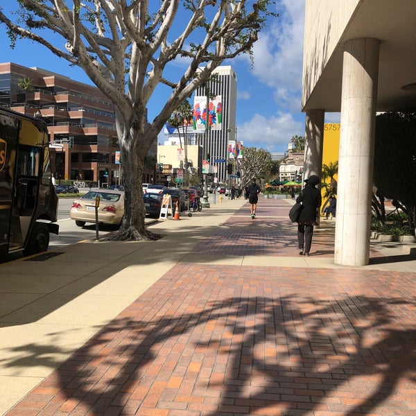 Miracle Mile - Neighborhood in Los Angeles