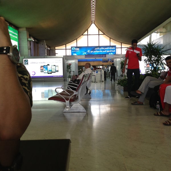 Photo prise au King Abdulaziz International Airport (JED) par Mohammed F. le4/21/2013