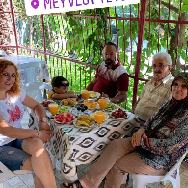 Photo taken at Meyveci Teyze by NAZAN D. on 6/16/2019