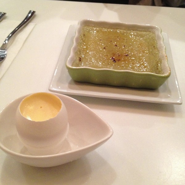 Das Foto wurde bei Dessert Kitchen 糖潮 von Eddie C. am 5/12/2013 aufgenommen