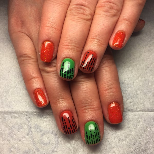 Hell nails. Hell nails. Hell nails. Красный маникюр с черной паутинкой. Full of hell мерч.