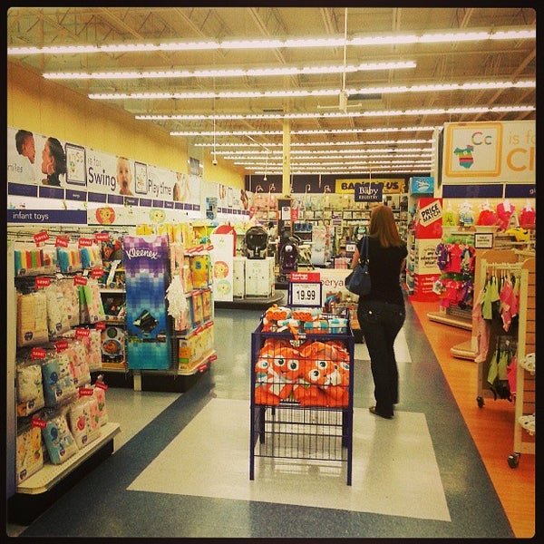 babies r us hurontario and eglinton