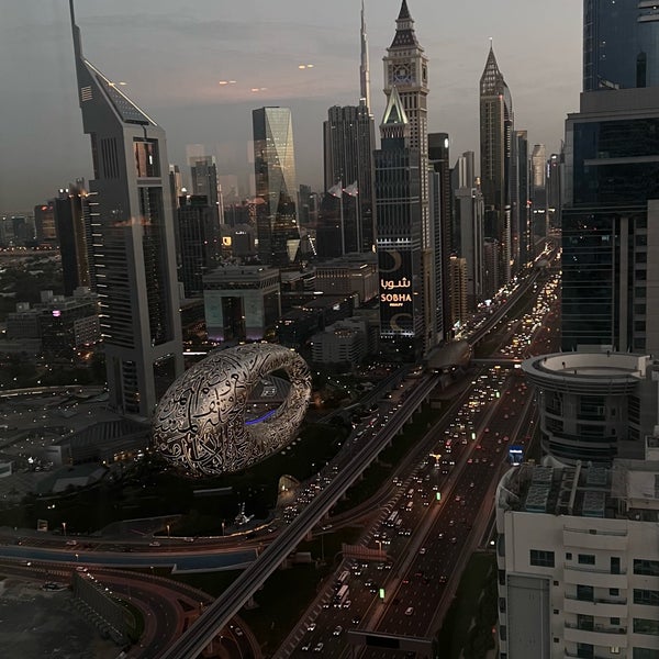Foto tirada no(a) voco Dubai por Ghaida em 5/4/2024