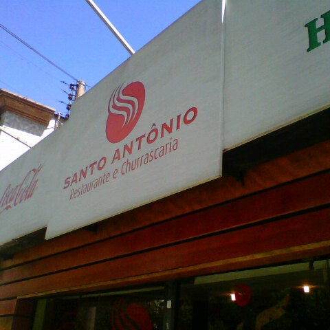 Photo taken at Santo Antônio Restaurante e Churrascaria by Correr pelo Mundo on 9/20/2012