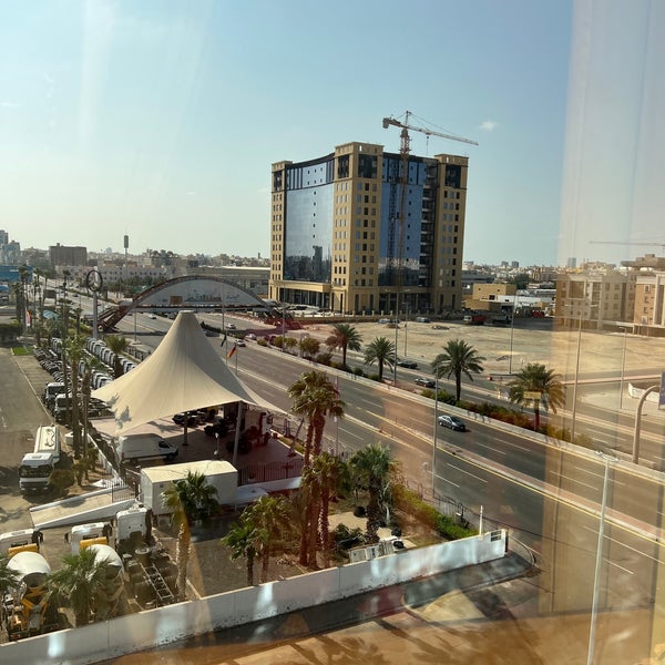 Photo prise au MÖVENPICK Hotel City Star Jeddah par MESH3L le12/9/2022