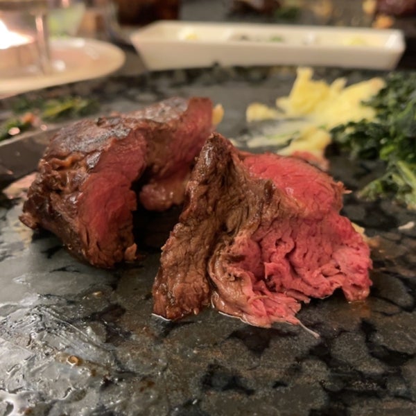 Sam's Steaks & Grill 24 tips from 284 visitors