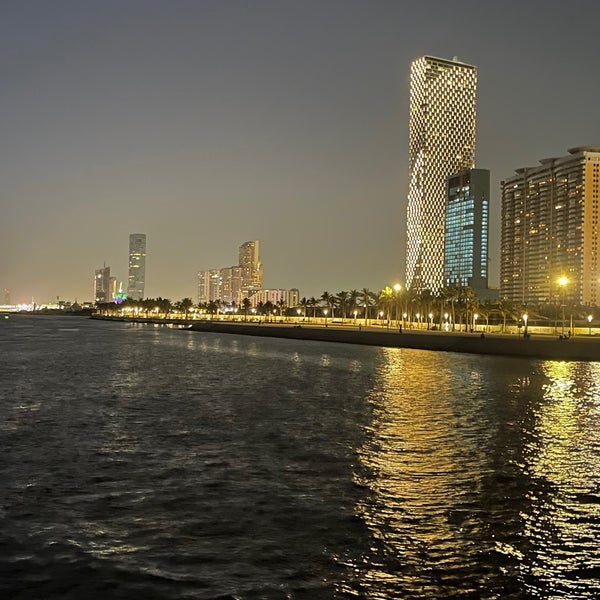 Foto tirada no(a) Jeddah Waterfront (JW) por AQ em 5/6/2024