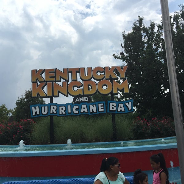 รูปภาพถ่ายที่ Kentucky Kingdom โดย Wilco H. เมื่อ 7/30/2016
