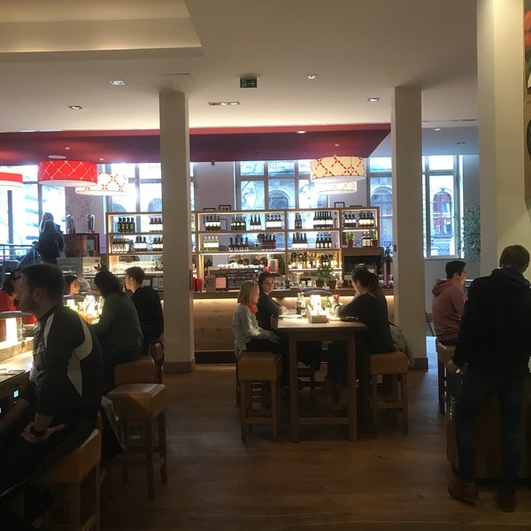 Photo taken at Vapiano by Manfred L. on 12/27/2016
