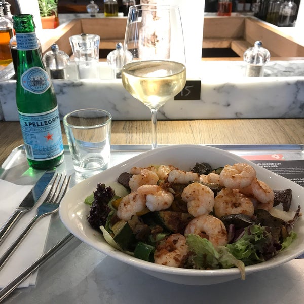 Photo taken at Vapiano by Manfred L. on 5/1/2017