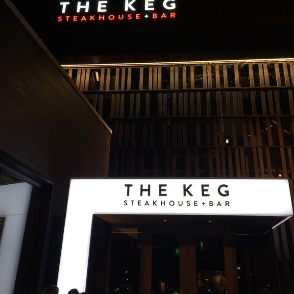 Photo taken at The Keg Steakhouse + Bar - Pointe Claire by Manfred L. on 9/27/2015