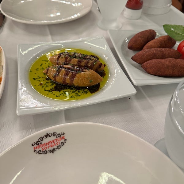 7/30/2023に🅰️bdullahがAl Madina Restaurant İstanbul مطعم المدينة اسطنبولで撮った写真