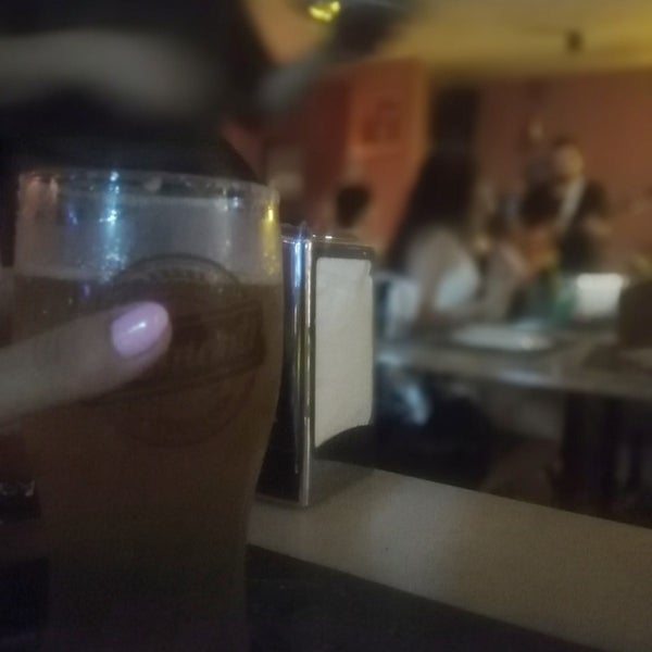 Foto scattata a Şinasi Cafe &amp; Bar &amp; Restaurant da ᔕIᗷEᒪ . il 8/24/2023