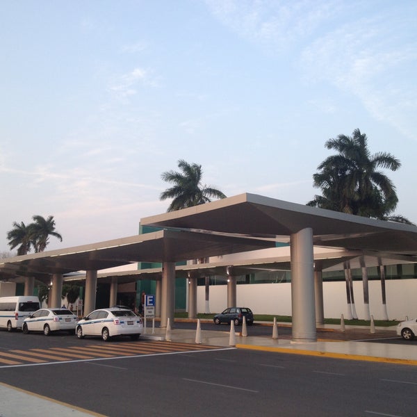 Photo taken at Mérida International Airport (MID) by Gabbe C. on 4/16/2013