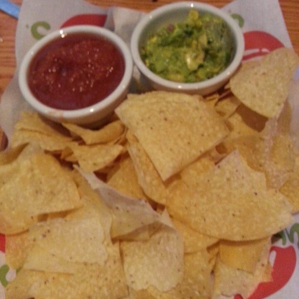 Photo taken at Chili&#39;s Grill &amp; Bar by Joseph G. on 10/2/2013