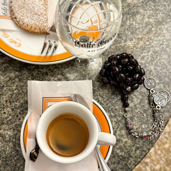 รูปภาพถ่ายที่ Antico Caffè Greco โดย SAT•📸 เมื่อ 2/13/2024