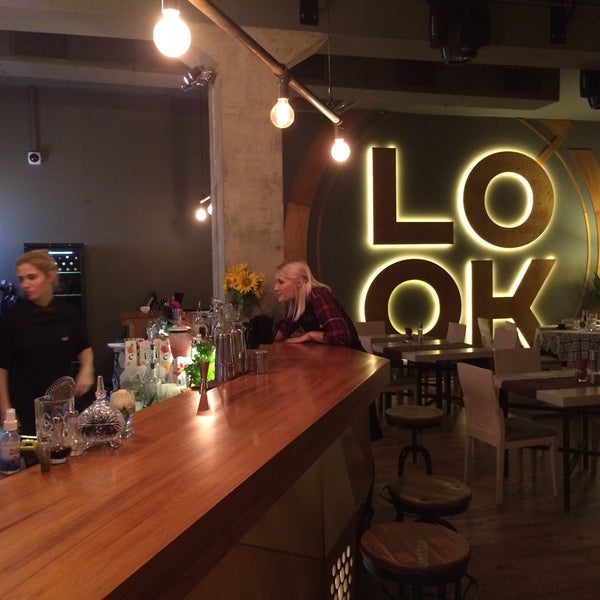 Das Foto wurde bei LOOK restobar von Yaroslav F. am 8/10/2015 aufgenommen