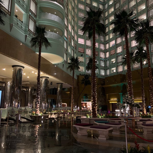 Foto tirada no(a) Jeddah Hilton por Abdulaziz 🌪 em 5/10/2024