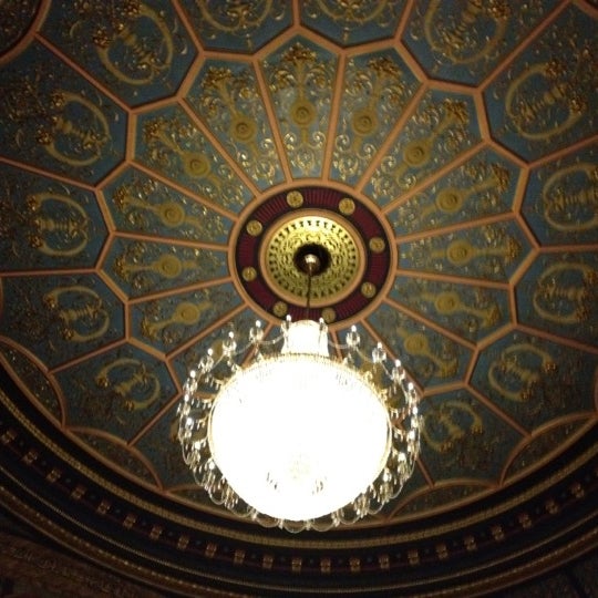 Photo taken at Royal Lyceum Theatre by matthew s. on 10/24/2012