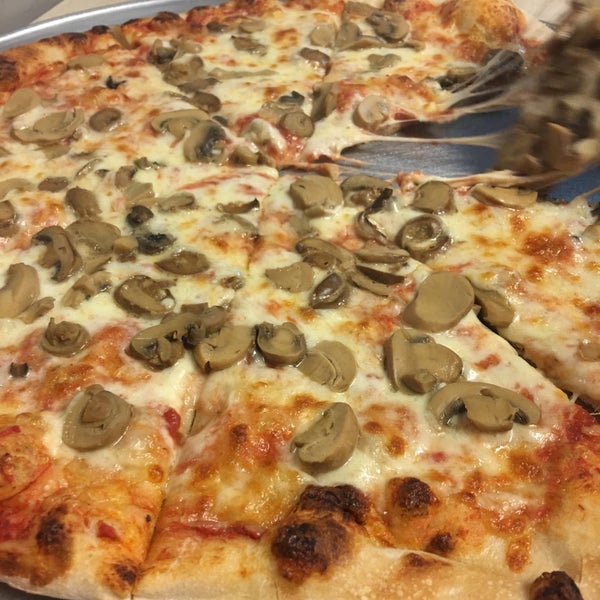 Joey S Pizzeria Now Closed 465 Joralemon St