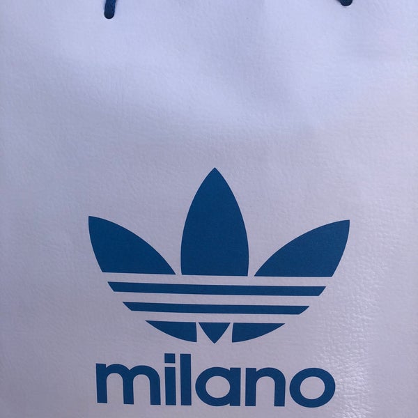 popurrí No esencial regional adidas Originals Flagship Milano - Zona 9 - Via Tocqueville 11