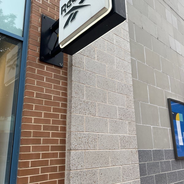 Reebok outlet atlantic city 2025