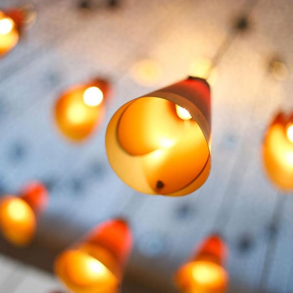 No one will miss these cozy drop lights hanging in #Greatroom it adds up to the homey feel of the hotel. #manilamarriott