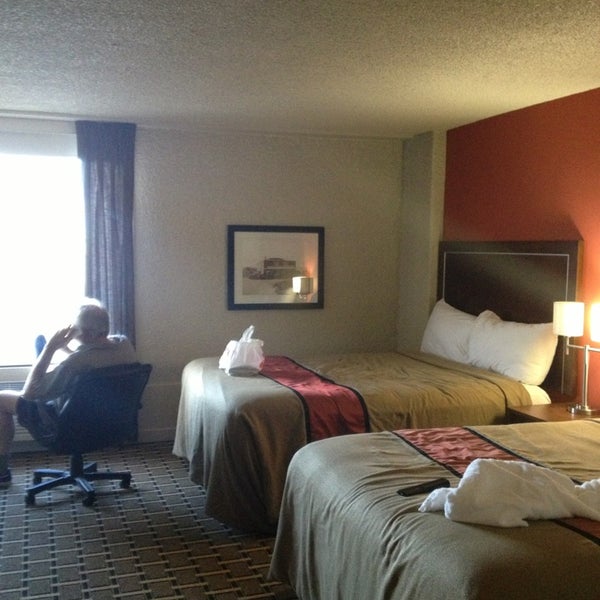 Yellowhead Motor Inn Inn in Northwest Edmonton