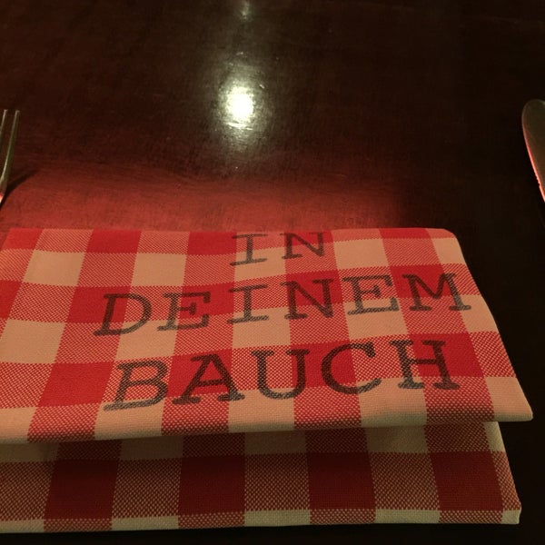 11/3/2016 tarihinde Ergul E.ziyaretçi tarafından Heimat Küche + Bar'de çekilen fotoğraf
