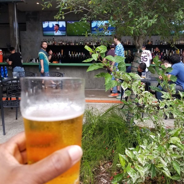6/29/2019 tarihinde Jeff C.ziyaretçi tarafından Pitch 25 Beer Park'de çekilen fotoğraf