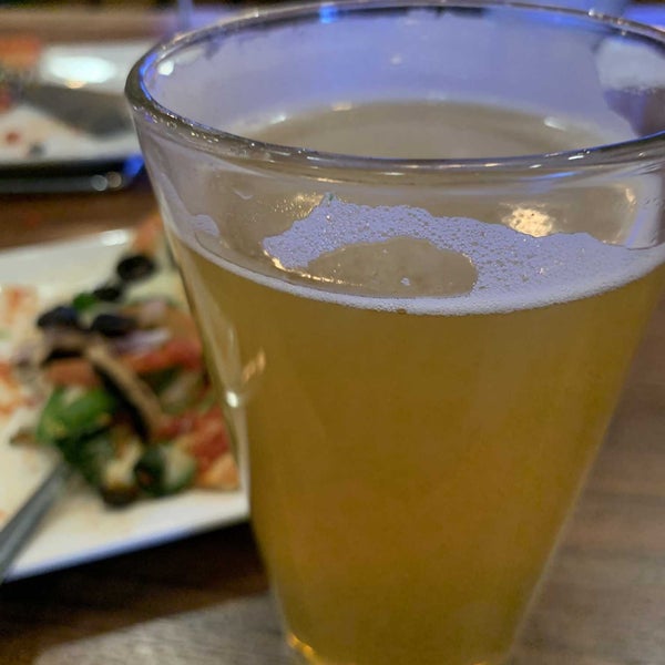 Photo taken at Tapped DraftHouse &amp; Kitchen - Spring by Jeff C. on 1/3/2022